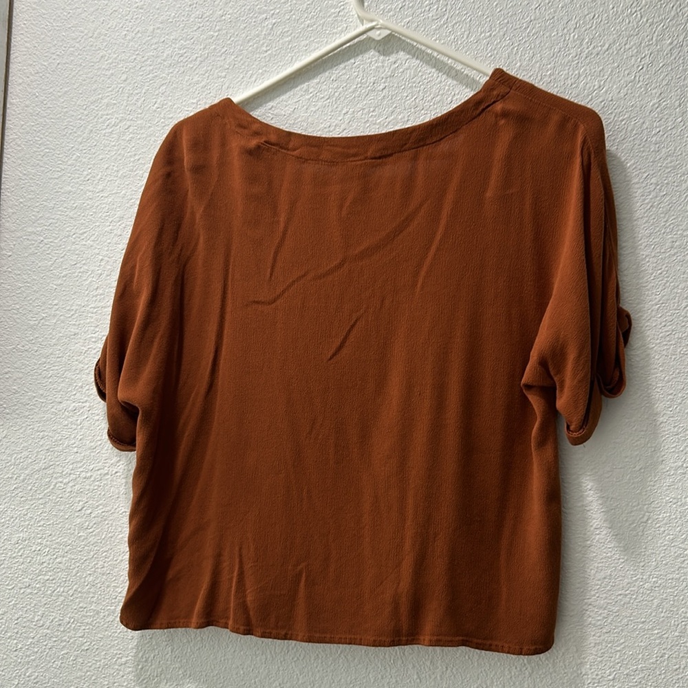 Button down top - Picture 3 of 4